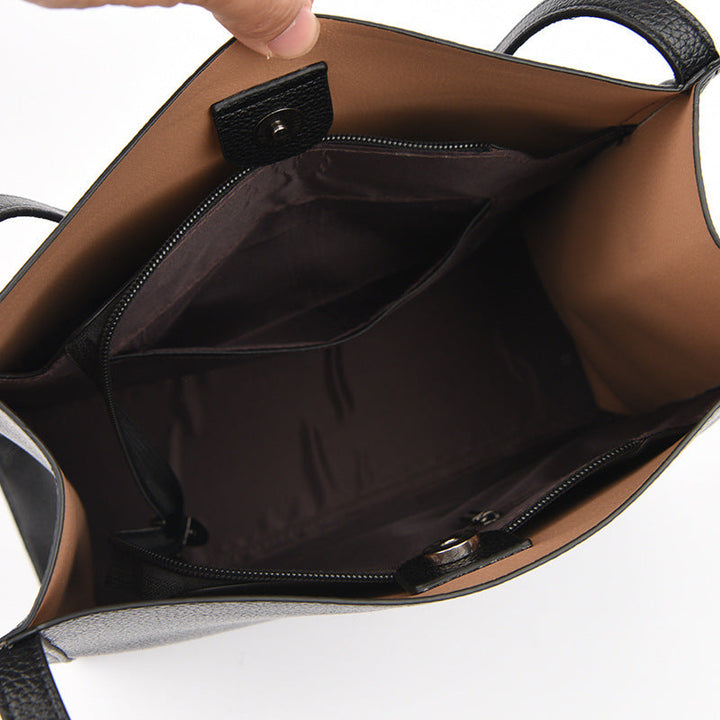 Fera | Elegant and Timeless Shoulder Bag