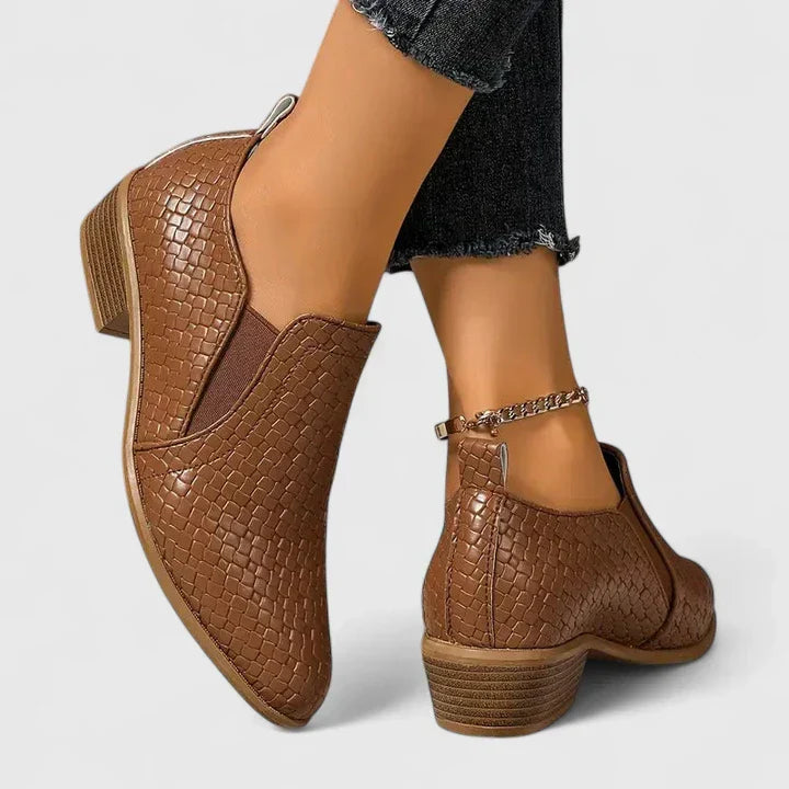 VIOLEANRA – ORTHOPEDIC SHOES